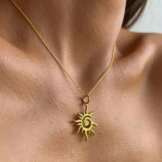 Sol Sun Necklace